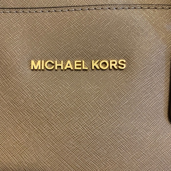 Michael Kors satchel purse - Picture 5 of 6